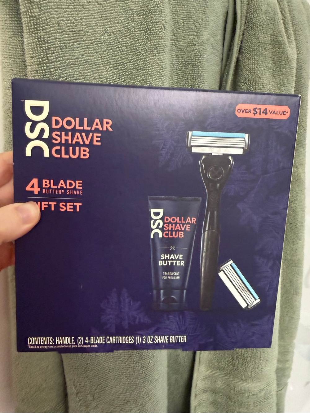 Dollar Shave Club 4-Blade Shave Gift Set – Navy